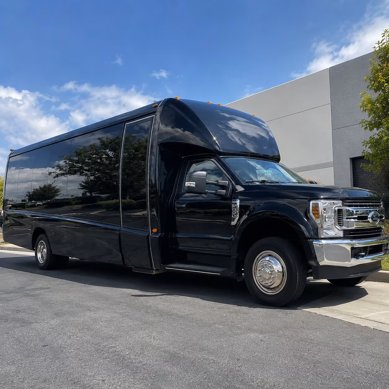 minibus rentals for smaller columbia prom groups heading to lexington county venues