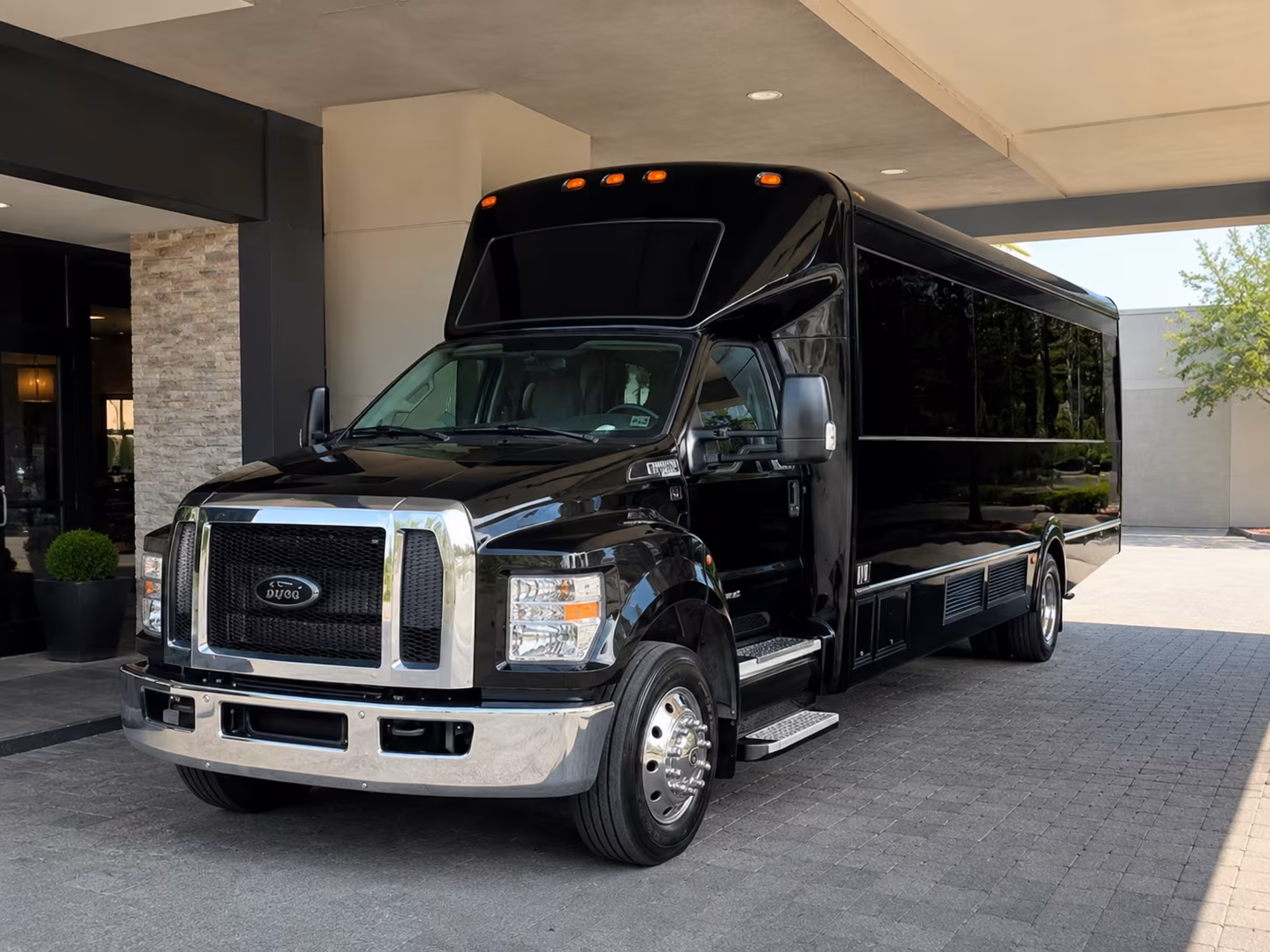 what kind of bus are you looking for and how does that change the price in columbia